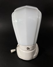 画像8: 1930-40's Art Deco Porcelain Bathroom Lamp (8)