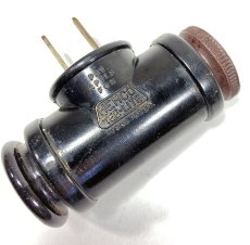 画像1: "TEE-LITE" 1910-20’s 【HEMCO】Bakelite 2-Outlet (1)