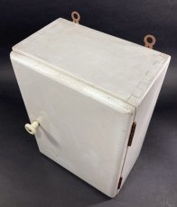 画像2: 1930's "Shabby" Wooden Bathroom Medicine Cabinet (2)
