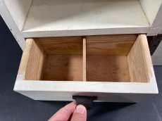 画像9: 1930's "Shabby" Wooden Bathroom Medicine Cabinet (9)