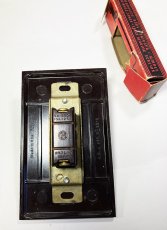 画像5: 1920-30's ☆ Art Deco ☆  “ROUND” & “SQUARE” Bakelite Switch 【2個セット】 (5)