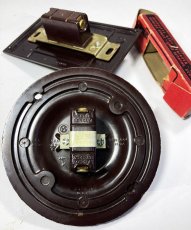 画像4: 1920-30's ☆ Art Deco ☆  “ROUND” & “SQUARE” Bakelite Switch 【2個セット】 (4)