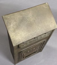 画像3: 1920-30's "CORBIN LOCK CO." Brass Wall Mount Mail Box (3)