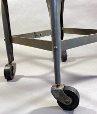 画像4: 1940-50's Rolling Metal Stool  ☆Toledo Metal Furniture Co.☆ (4)