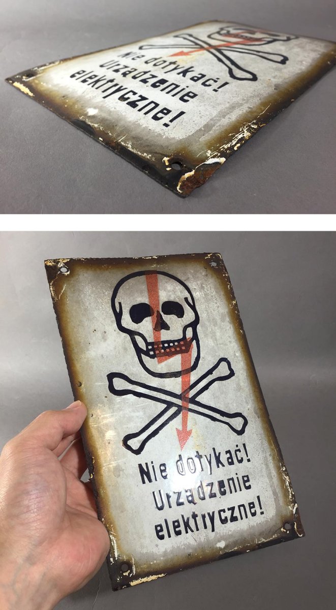画像3: 1950-60's  "Skull & Crossbone"  Enameled ⚡︎ Sign (3)