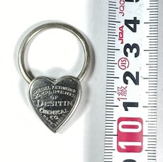 画像5:  1940's  ♡Heart Shaped♡ Advertising Key Ring  (5)