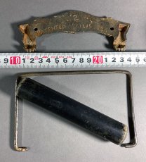 画像5: 1884 N.Y.【A.P.W PAPER CO. N.Y.】Cast Iron Toilet Paper Holder (5)