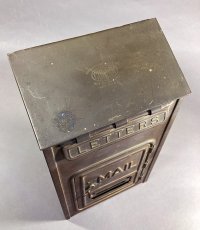 画像3: 1920-30's "CORBIN LOCK CO." Brass Wall Mount Mail Box (3)