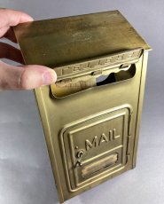 画像6: 1920-30's "CORBIN LOCK CO." Brass Wall Mount Mail Box (6)