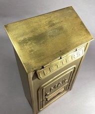 画像4: 1920-30's "CORBIN LOCK CO." Brass Wall Mount Mail Box (4)