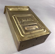 画像9: 1920-30's "CORBIN LOCK CO." Brass Wall Mount Mail Box (9)