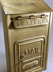 画像1: 1920-30's "CORBIN LOCK CO." Brass Wall Mount Mail Box (1)