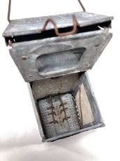 画像8: 1910-20's "Galvanized Steel" Folding Candle Lantern (8)