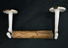 画像2: 1920's "Rustic" Country Toilet Paper Holder (2)