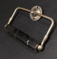 画像1: 1920's "Nickle Plated Brass" Toilet Paper Holder (1)