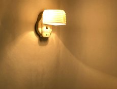 画像2: 1930-40's Art Deco Porcelain Bathroom Lamp (2)