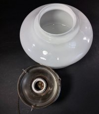 画像5:  1920-30's Milk Glass "School House" Ceiling Light  (5)