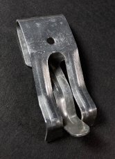 画像2: 1940's “Bradley's Clothes Pins” Aluminum Clothes Pins  【残り5個】 (2)