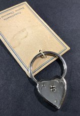 画像4:  1940's  ♡Heart Shaped♡ Advertising Key Ring  【DEAD-STOCK】 (4)