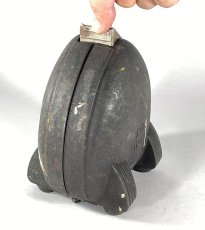 画像6: 1940's Machine Age "BIG-INCH" Iron Tape Dispenser (6)