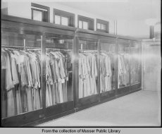 画像18: 1910-20's　 ☆Grand Rapids Showcase Co.☆　 Wood & Steel Hanger  【8本セット】 (18)