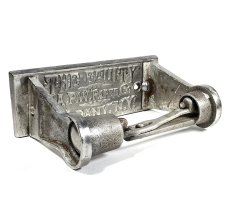 画像1: 1890-1910's "A.P.W PAPER CO. N.Y." Iron Toilet Paper Holder (1)