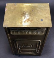 画像4: 1920-30's "CORBIN LOCK CO." Brass Wall Mount Mail Box (4)