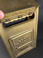 画像6: 1920-30's "CORBIN LOCK CO." Brass Wall Mount Mail Box (6)