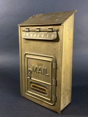 画像2: 1920-30's "CORBIN LOCK CO." Brass Wall Mount Mail Box (2)