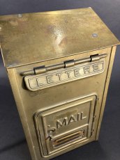 画像3: 1920-30's "CORBIN LOCK CO." Brass Wall Mount Mail Box (3)