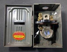 画像7: 1930's【American Electric】Wall Mount Switch Box (7)