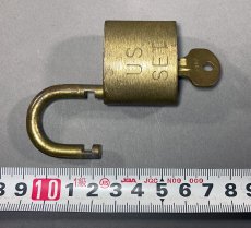 画像3: Brass Padlock (3)