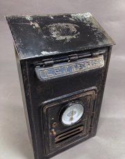 画像2: 【CORBIN LOCK CO.】 1920-30's Brass Wall Mount Mail Box with Thermometer (2)