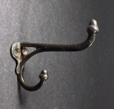 画像1: 1900's Cast Iron "Hat＆Jacket" Hook (1)