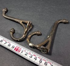 画像3: 【2-set】1900's Cast Iron "Hat＆Jacket" Hooks (3)