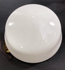 画像6:  【特大です。】 1920's Milk Glass "School House" Ceiling Light  (6)