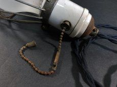 画像4: Early-1930's  Porcelain Pull-Chain Socket  w/ Steel TroubleLight Cage w/ Hook (4)