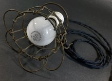 画像6: Early-1930's  Porcelain Pull-Chain Socket  w/ Steel TroubleLight Cage w/ Hook (6)