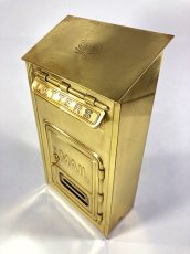 画像2: -＊Polished＊-  1920-30's "CORBIN LOCK CO."  Brass Wall Mount Mail Box (2)