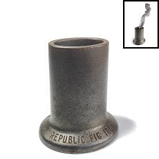 画像1: 1940's "Republic Pig Iron" Pen Stand (1)