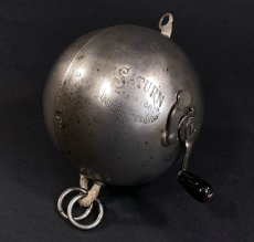 画像1: 1910's "SATURN" Steel Clothes-Line Reel (1)