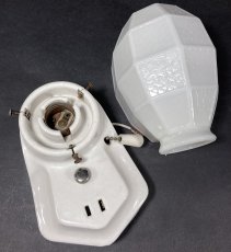 画像7: 1930-40's Art Deco Porcelain Bathroom Lamp (7)