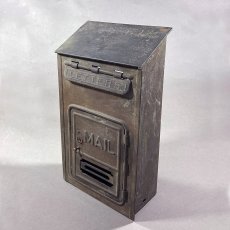 画像1: 1920-30's "CORBIN LOCK CO." Brass Wall Mount Mail Box (1)