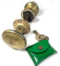 画像7: ★ Spin-Lock !! ★　 1910-30's "Oddball" Door Knob  (7)