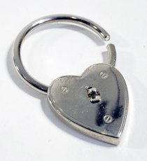 画像4:  1940's  ♡Heart Shaped♡ Advertising Key Ring  (4)