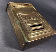 画像8: 1920-30's "CORBIN LOCK CO." Brass Wall Mount Mail Box (8)