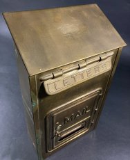 画像3: 1920-30's "CORBIN LOCK CO." Brass Wall Mount Mail Box (3)