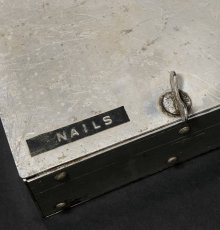 画像4: 1930-40's "Machine Age" Aluminum Riveted Parts Box (4)