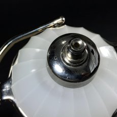 画像3: ☆Mint Condition☆　 1910-20's "ART DECO" Milk Glass Liquid Soap Dispenser (3)