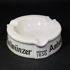 画像2: 1940-50's German Porcelain “Advertising” Ashtray (2)